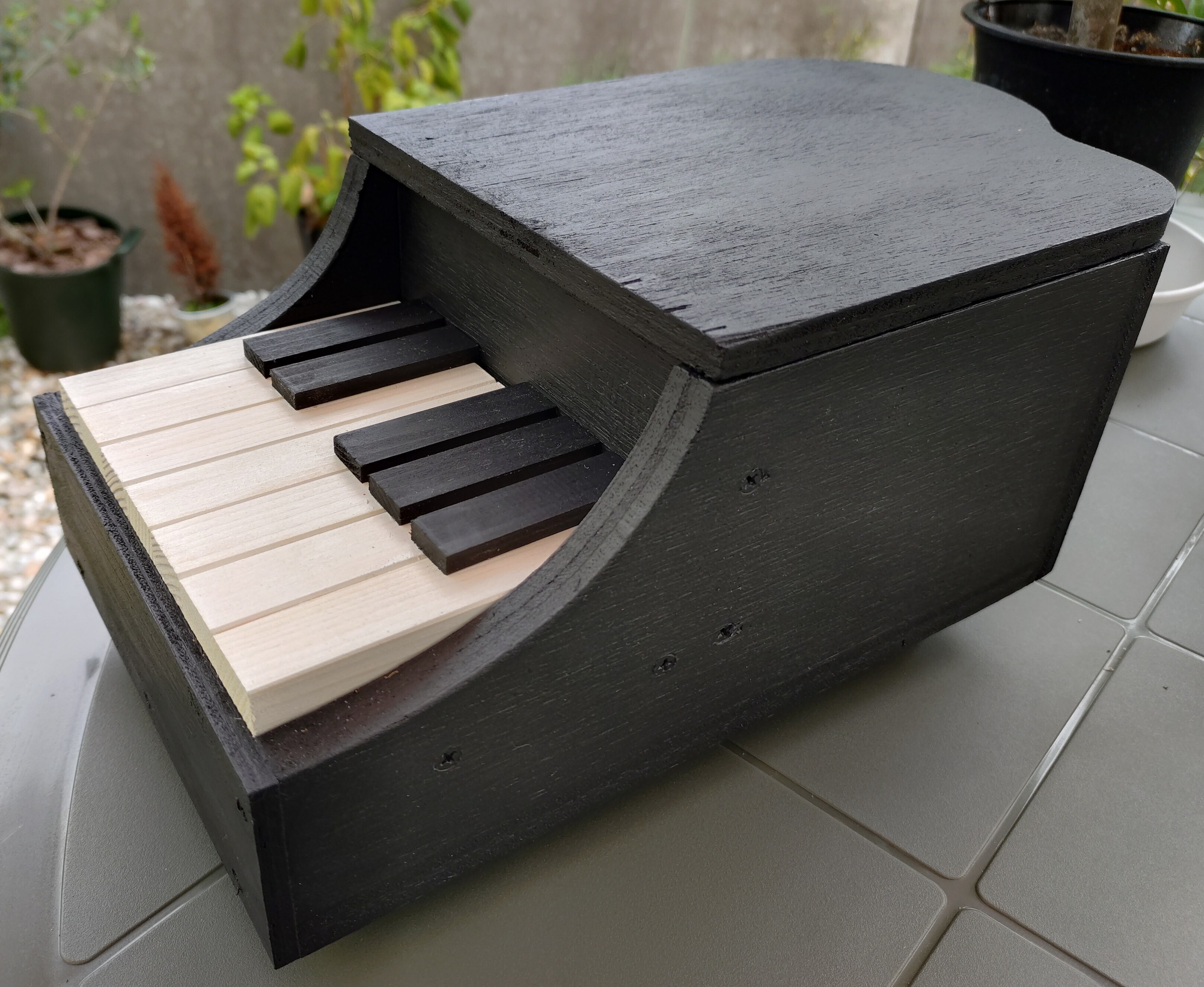グランドピアノ　ハンドメイドプランター ピアノ型プランター | CAINZ DIY Square