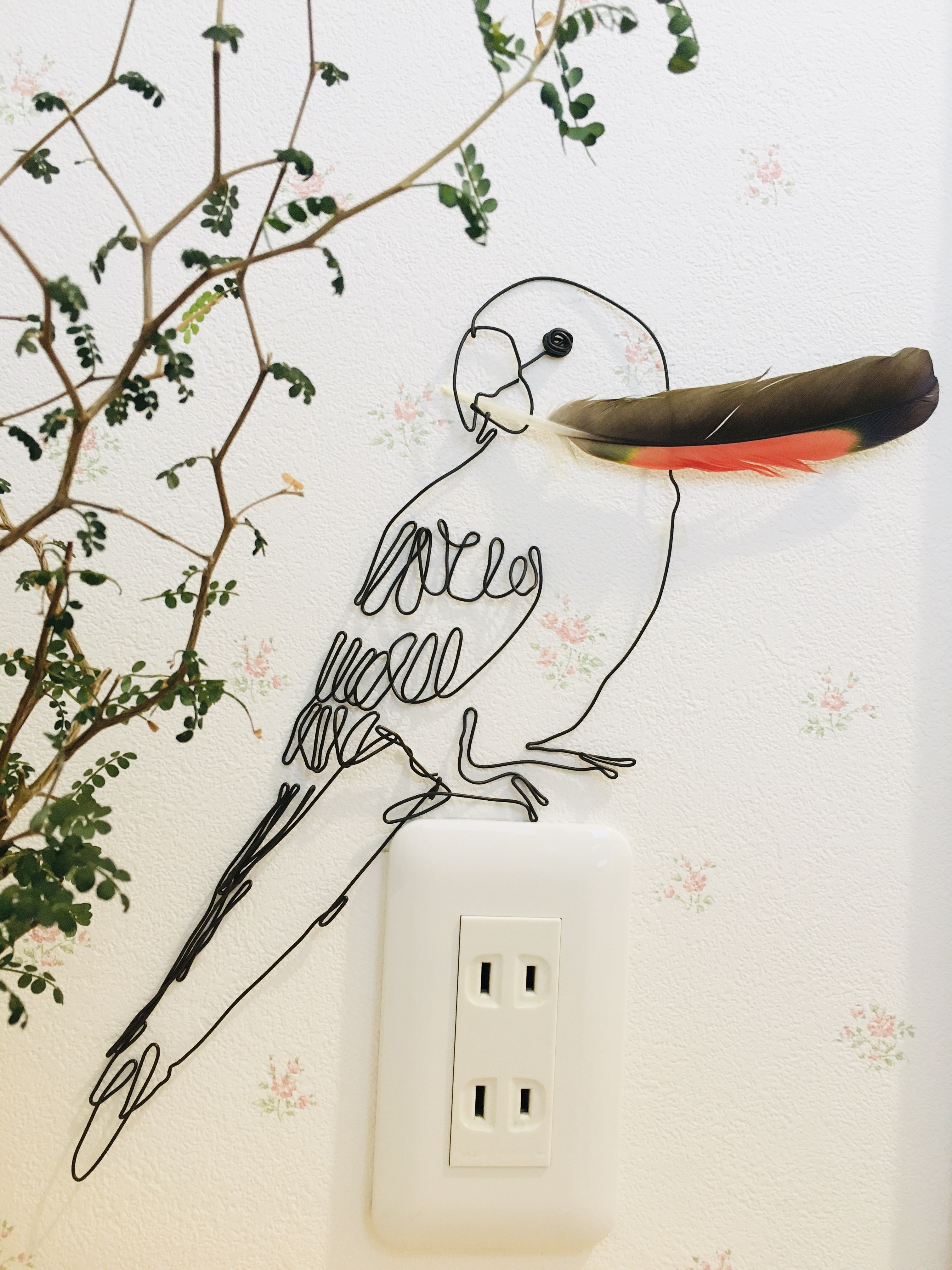 抽象アート ワイヤーと写真 ワイヤーを使った3Dアートは、空中に絵を描いたような作品。 - 注文