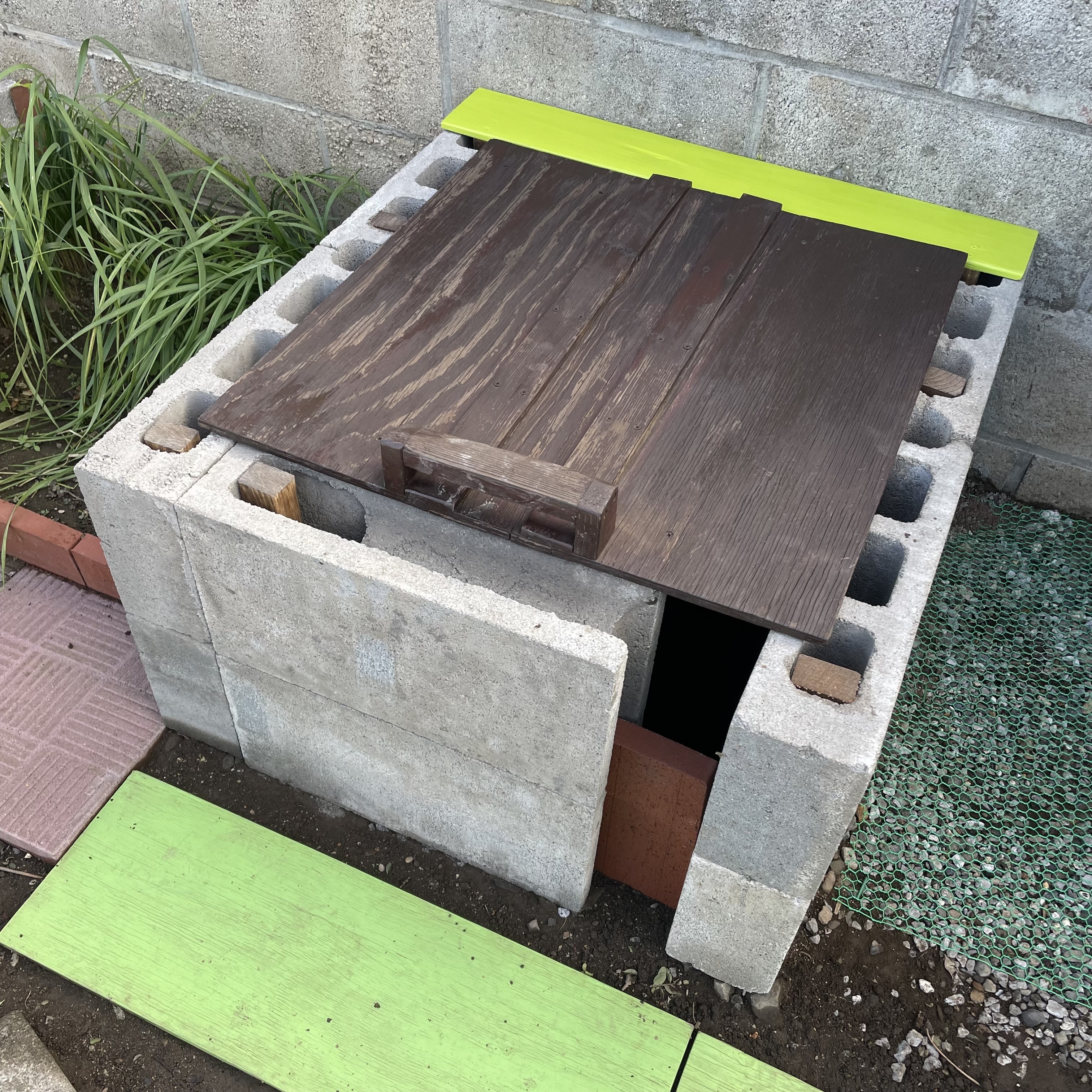 重量ブロックで作る土置き場 | CAINZ DIY Square
