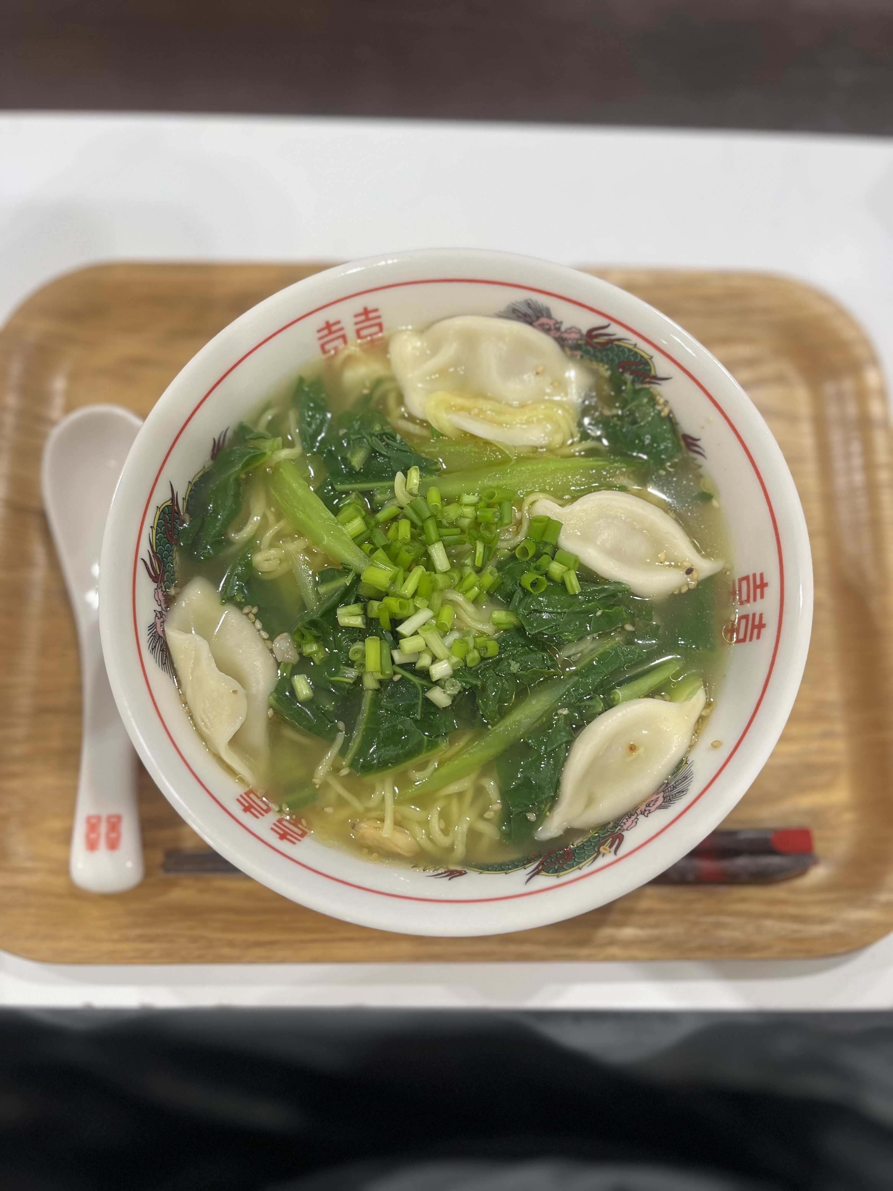 クキッコリーの葉っぱ食べてみた | SUNSUNガーデン