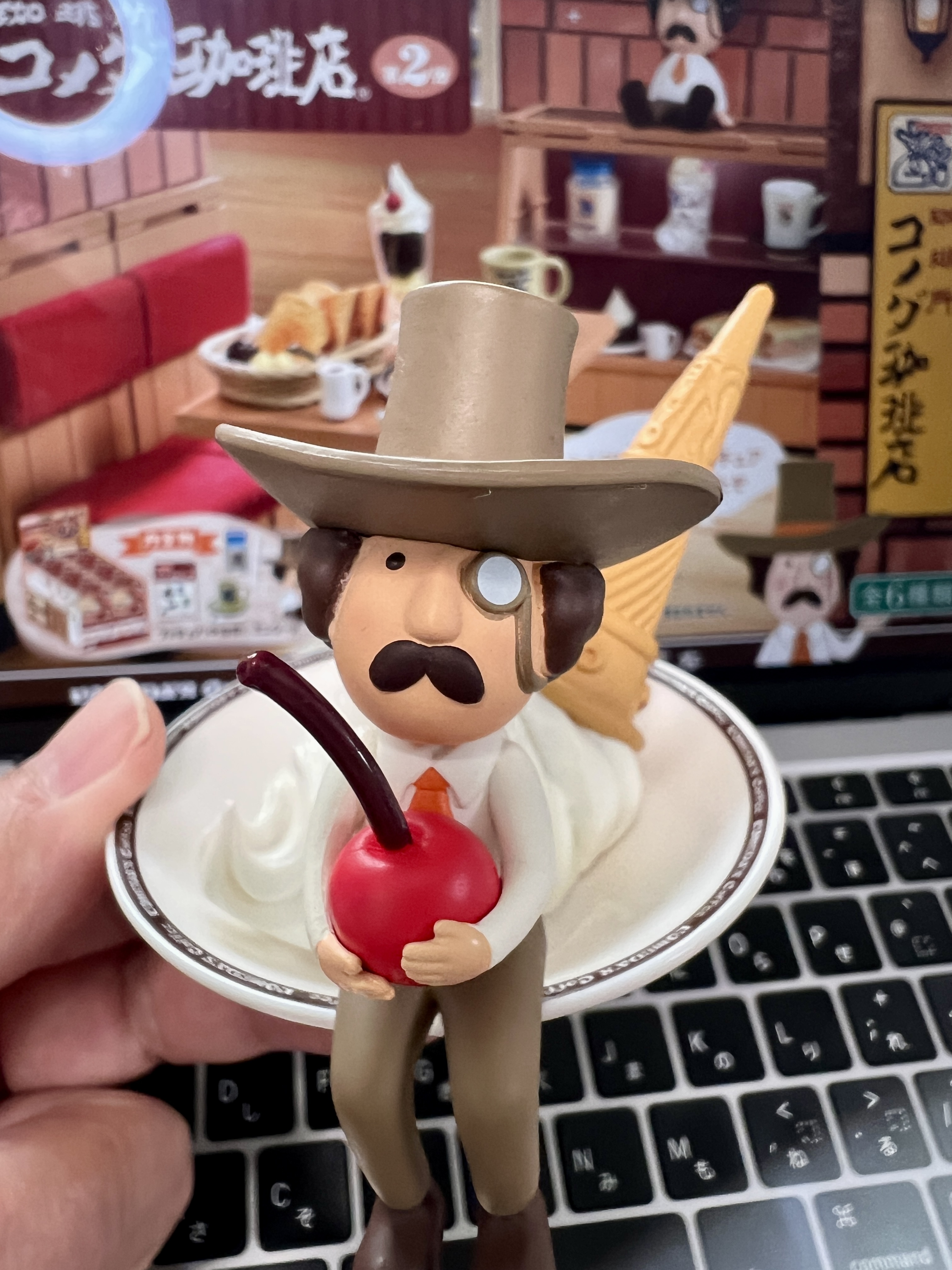 クレヨンしんちゃん ですくdeコメダ珈琲店　フィギュア　ガチャ　食べ物　セット f988eb55-d81d-414f-a3a5-