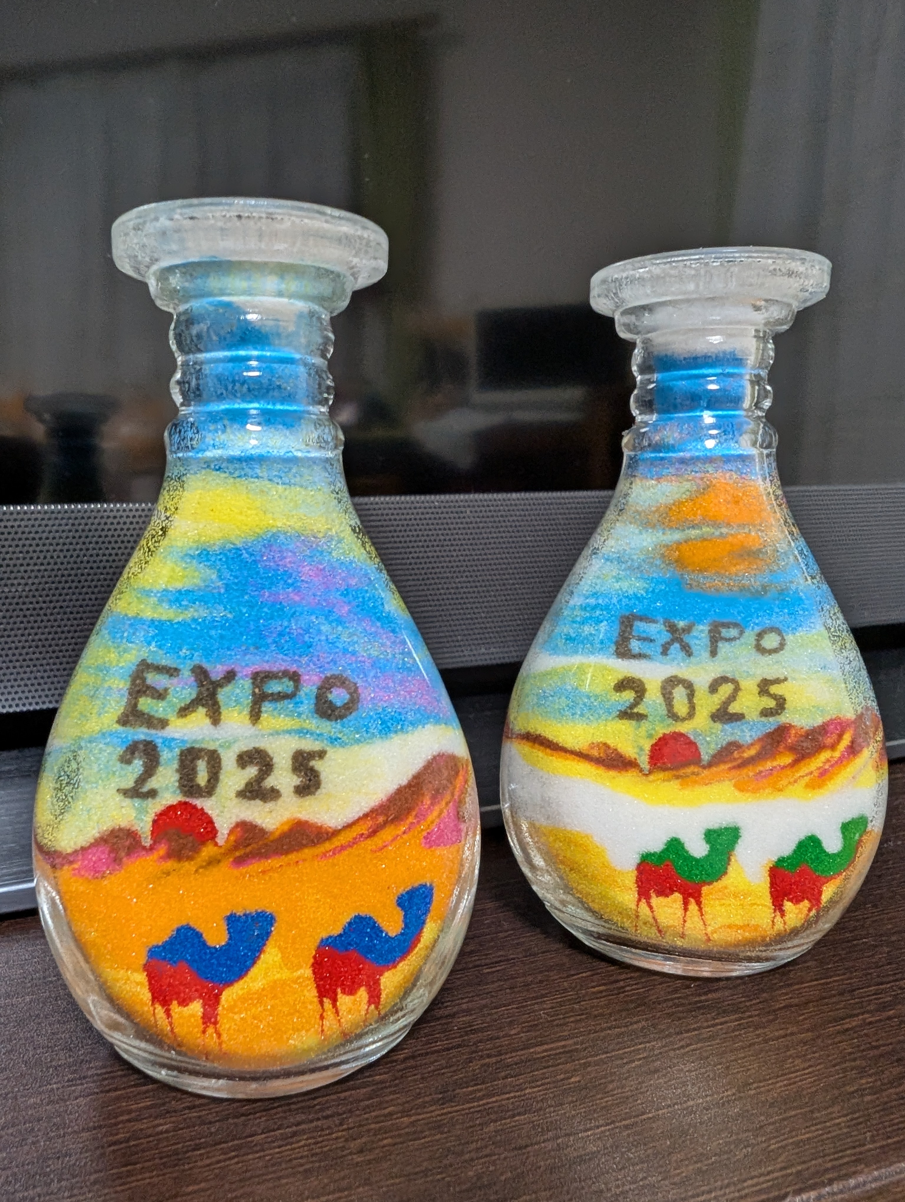 ヨルダン館　サンドアートとオーガニックデーツ2個セット ヨルダン サンドアート2個セット - メルカリ