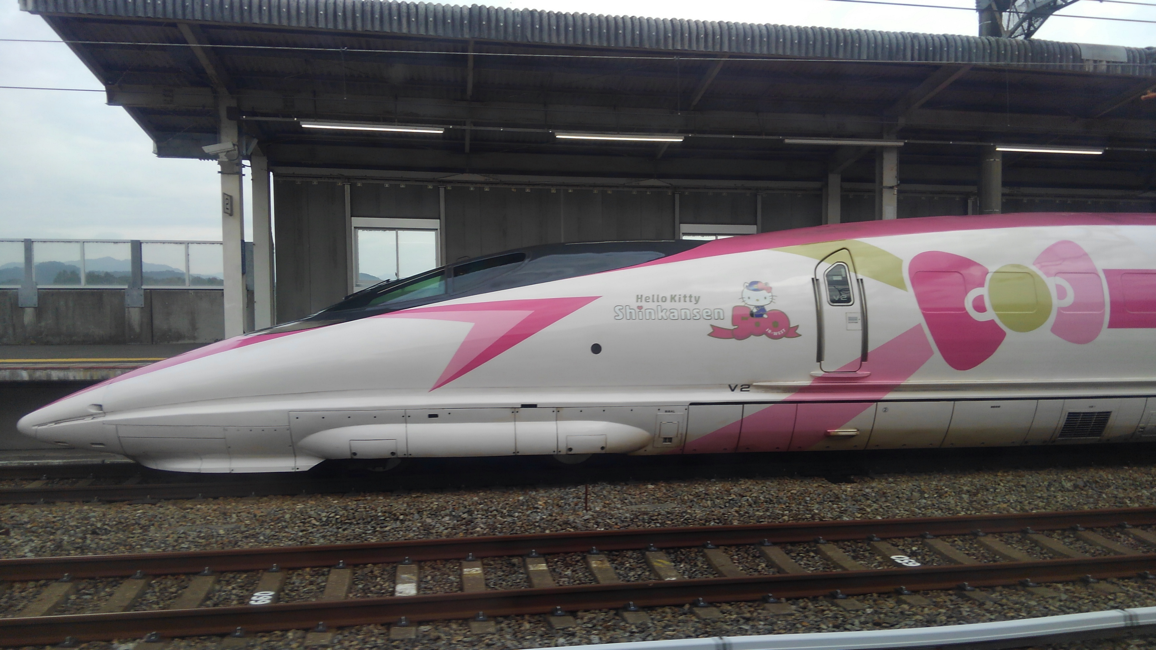 キティ新幹線 500系(南ラピさん専用) fe4b6522-86f2-472e-ae01-