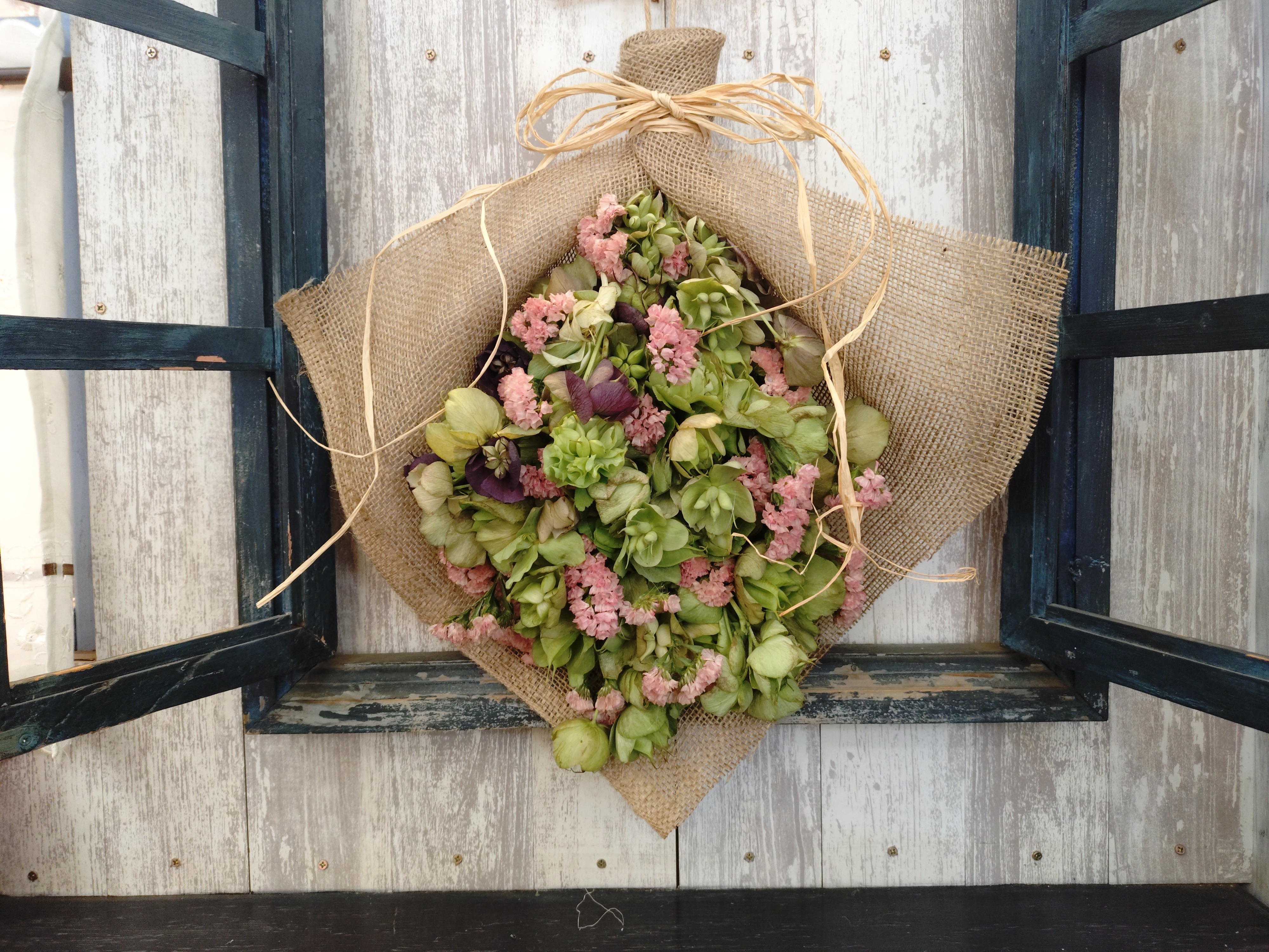 b9887cec-5b0d-4e0e-99ff-