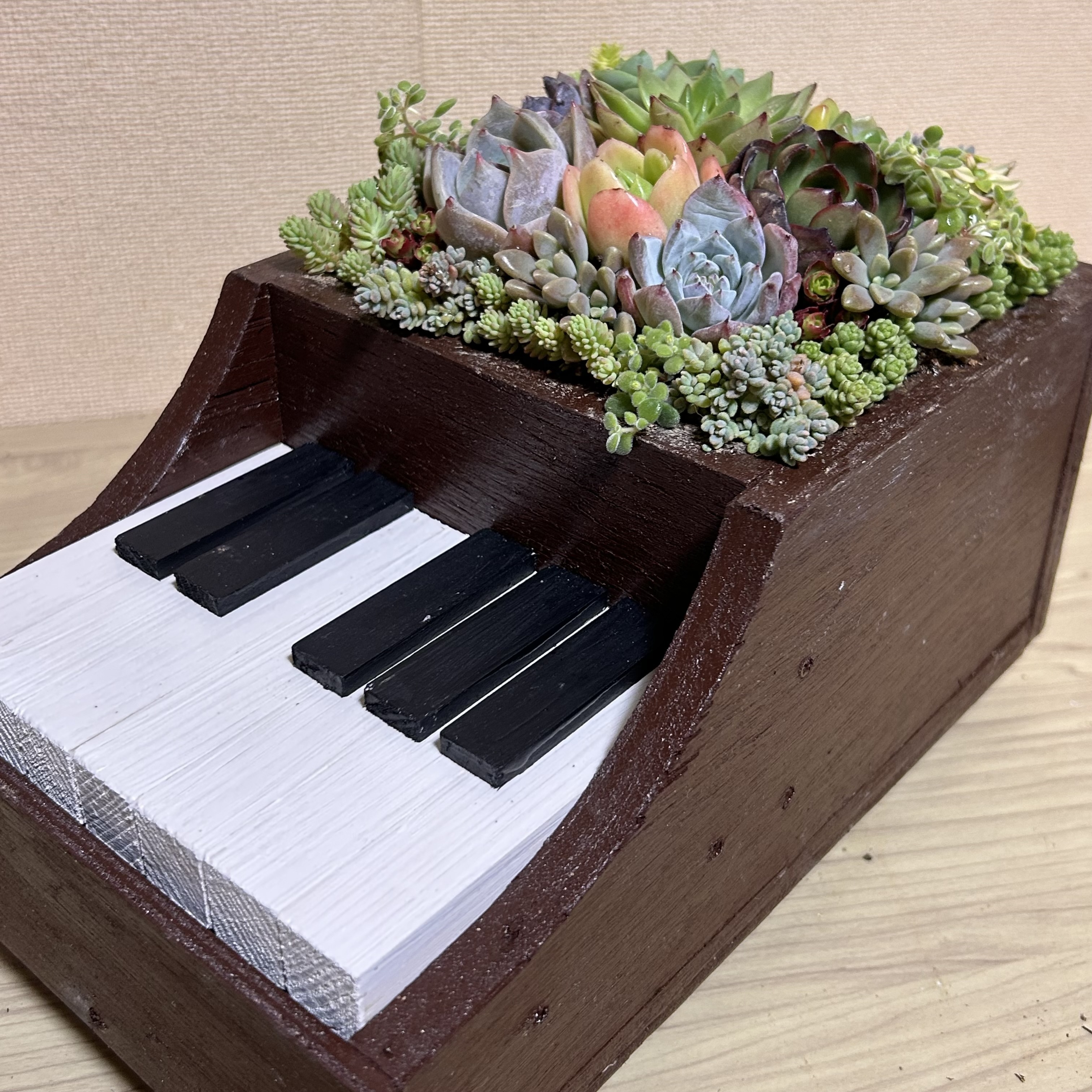 ピアノ型プランターBOX | CAINZ DIY Square