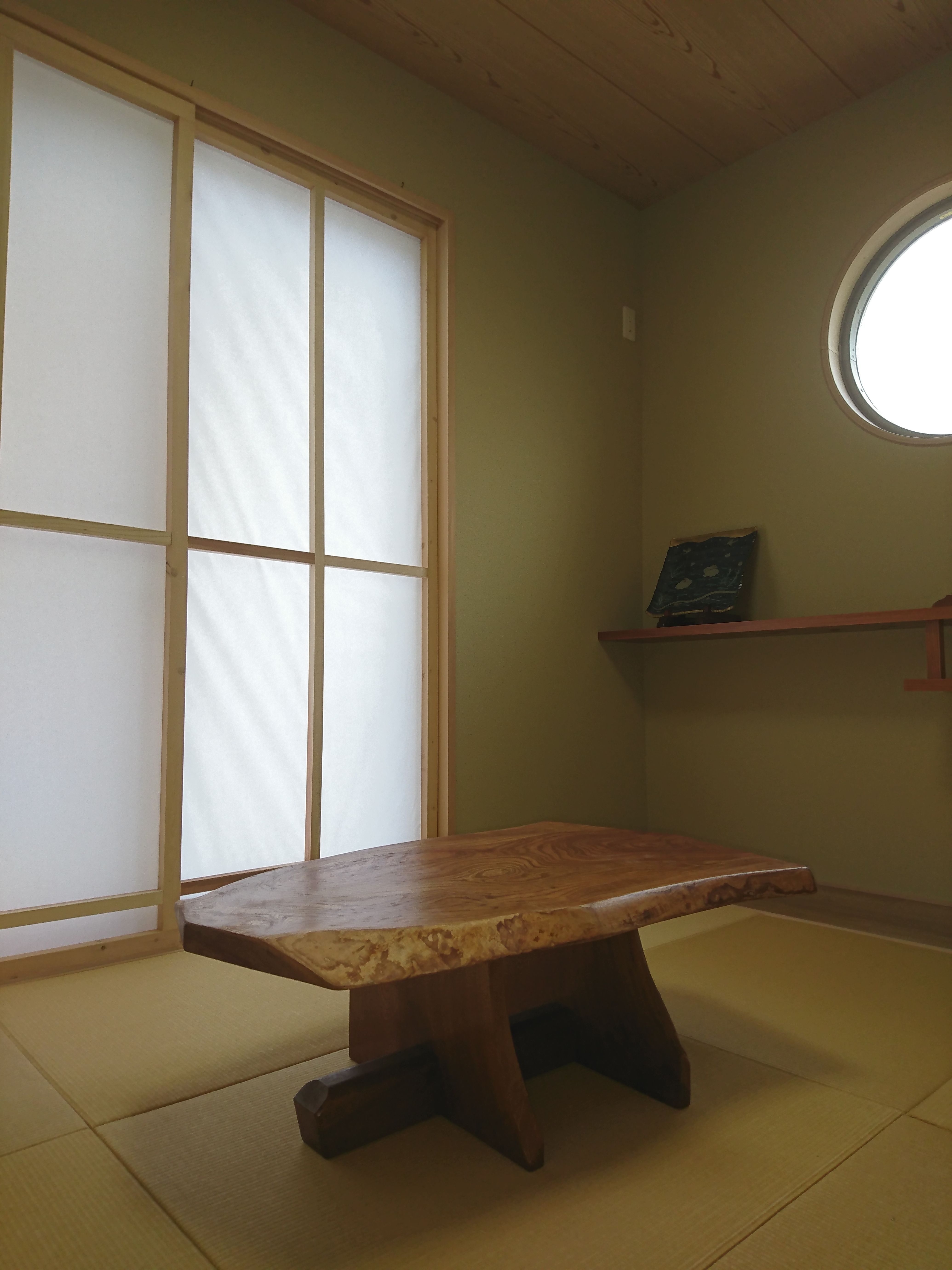 木枠に紙を貼った似せ障子をDIY！ | CAINZ DIY Square