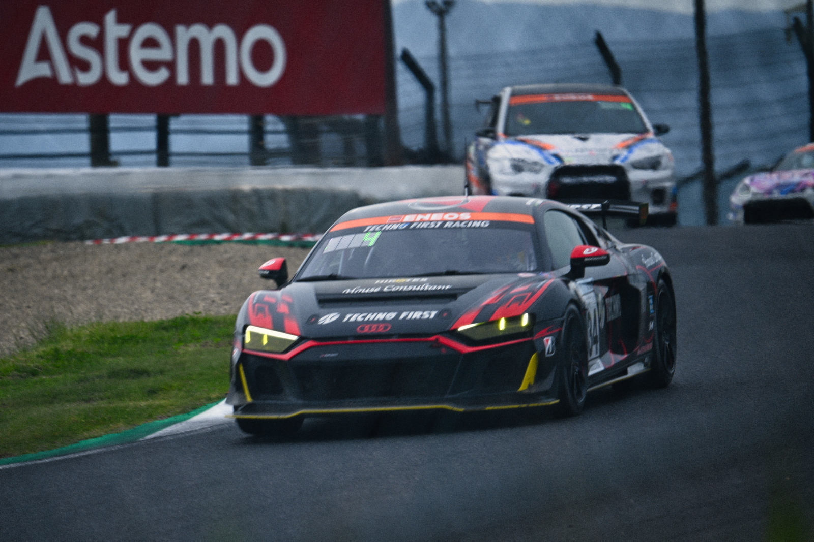 スーパー耐久 in 鈴鹿サーキット | PHOTO HUB by nikkor club