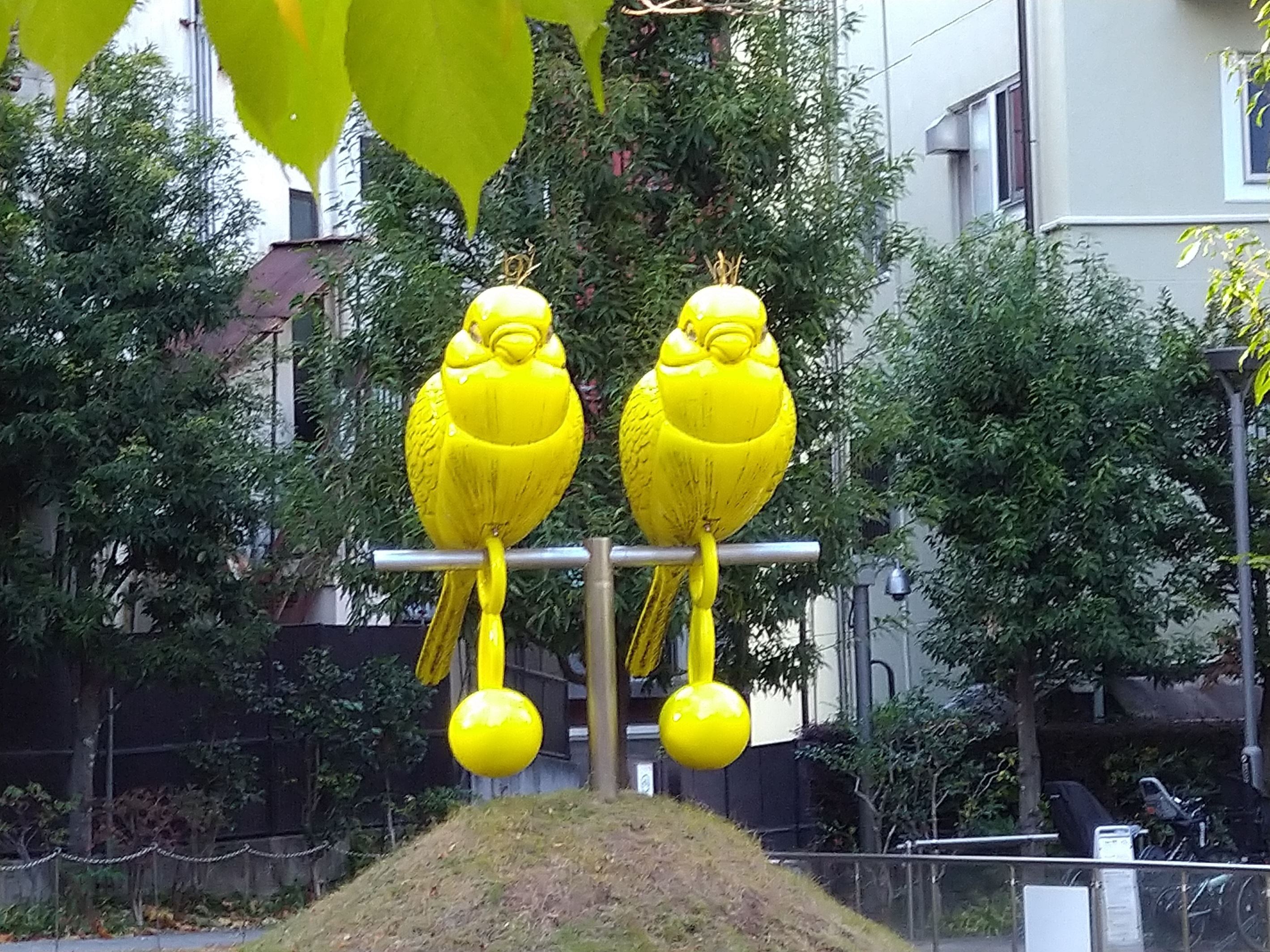 黄色い鳥のオブジェ | YEBISU BEER TOWN - ヱビス公式ファンコミュニティ