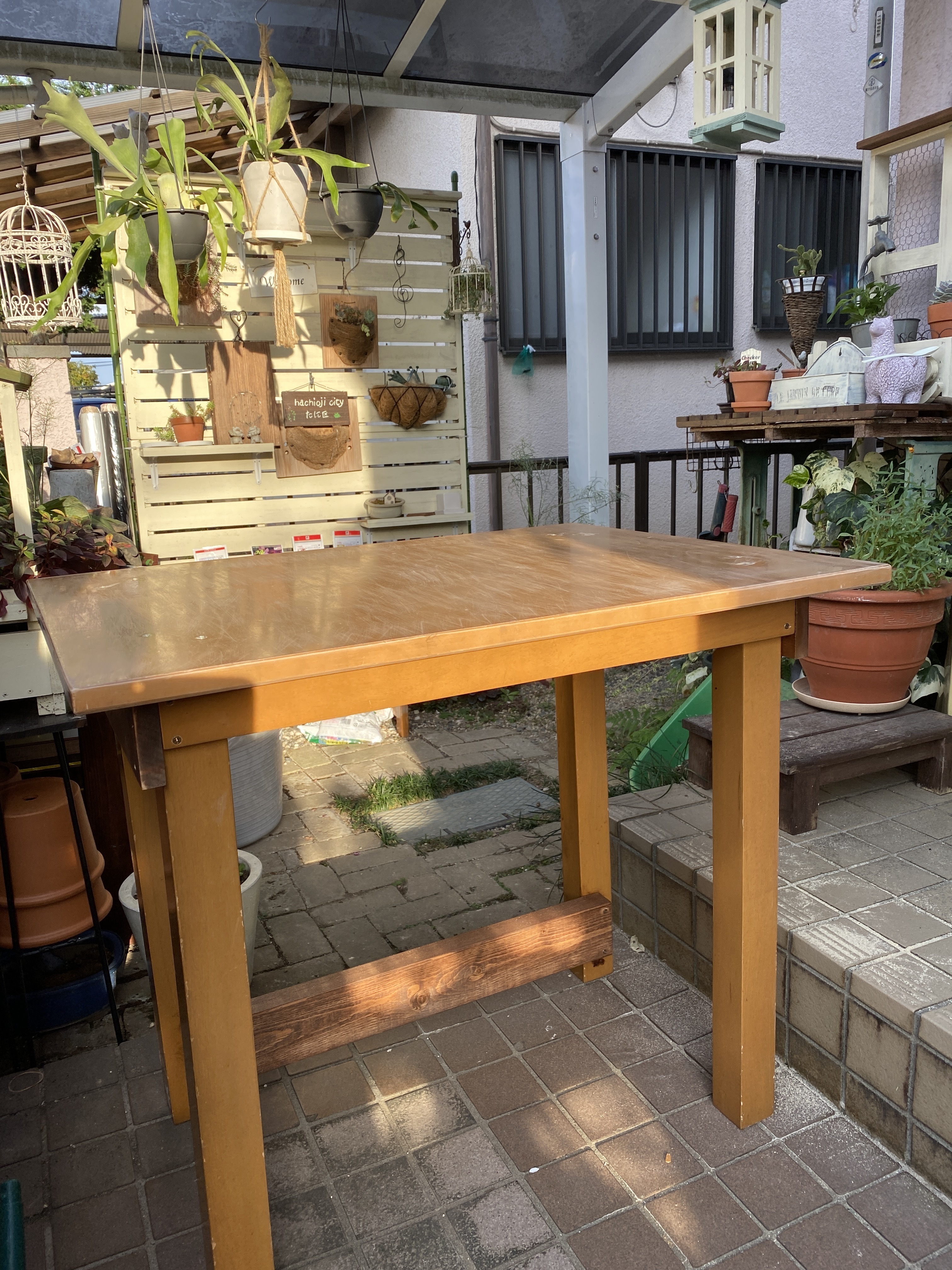 夏にカットしたテーブルの天板、リフォーム第一号 | CAINZ DIY Square