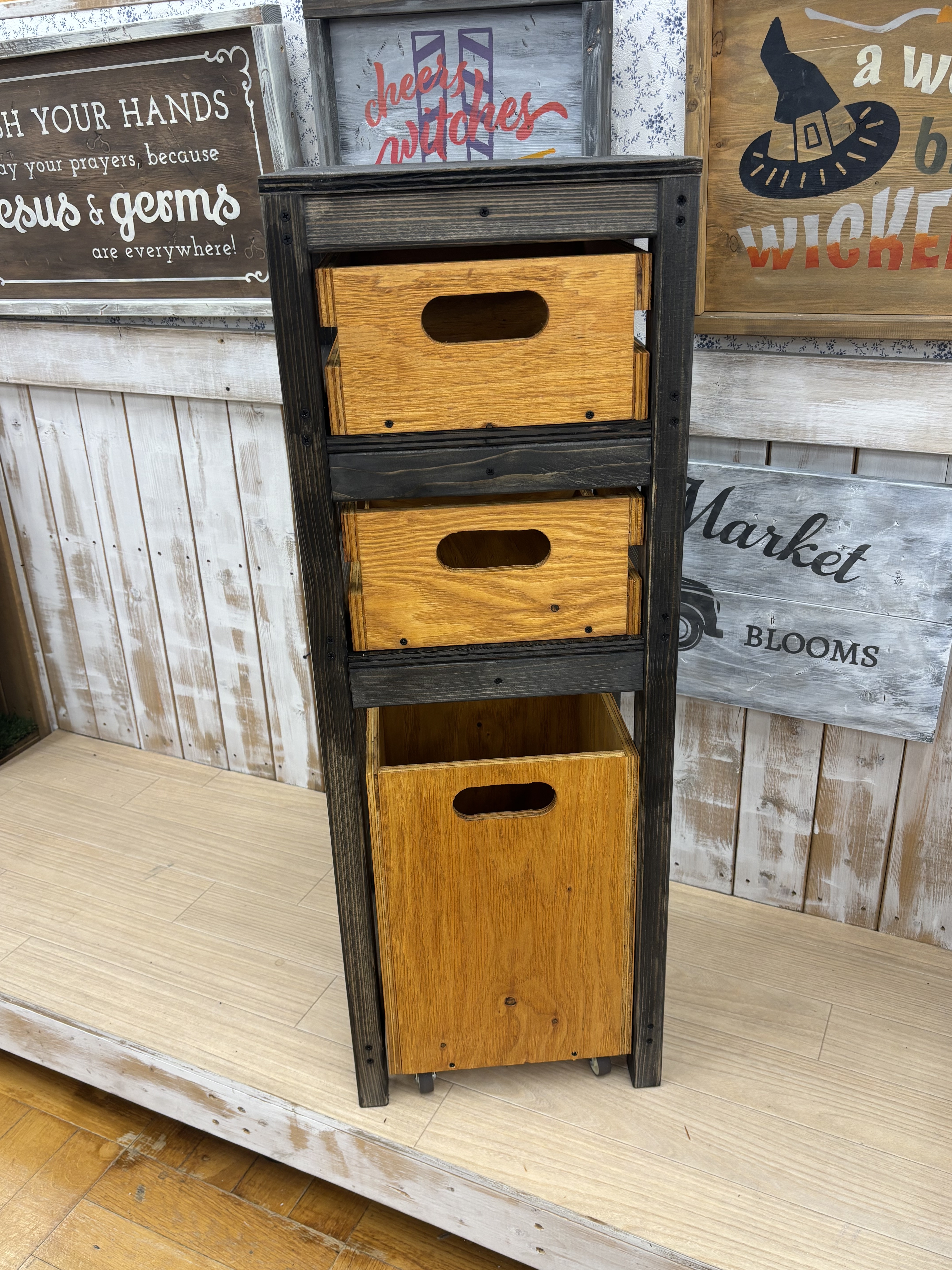 90d28093-f4fe-4b27-8d0a-