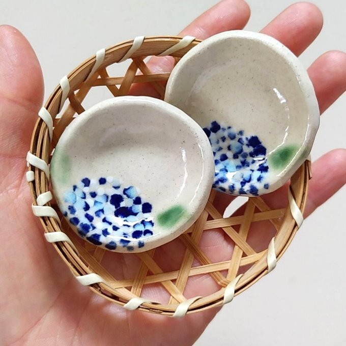 手作り・紫陽花新芽葉抜き絵花器(オリジナル陶器） dc9ba7b8-d6d1-426c-abc7-