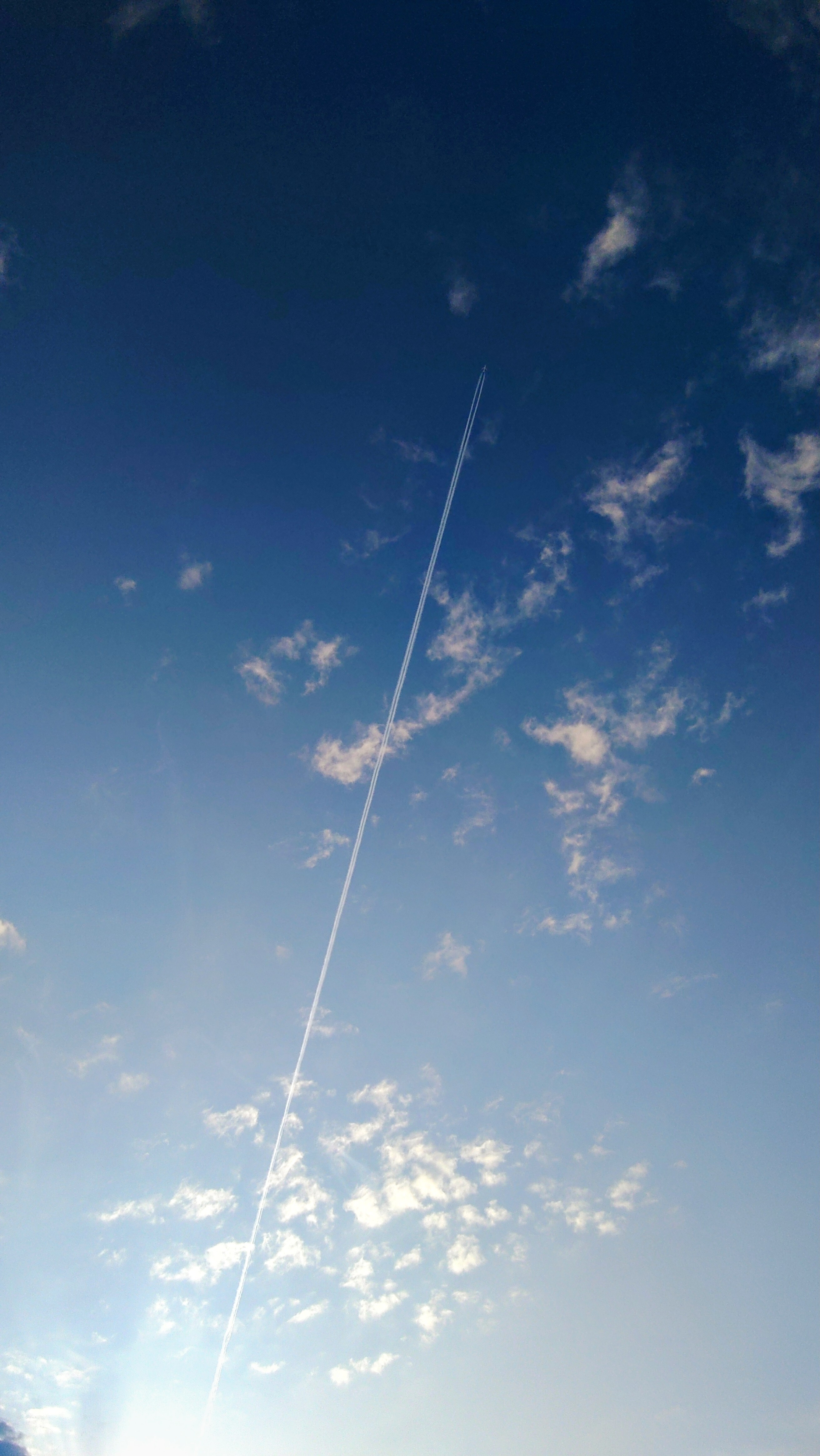 ヒコーキ雲 | TORQUE STYLE