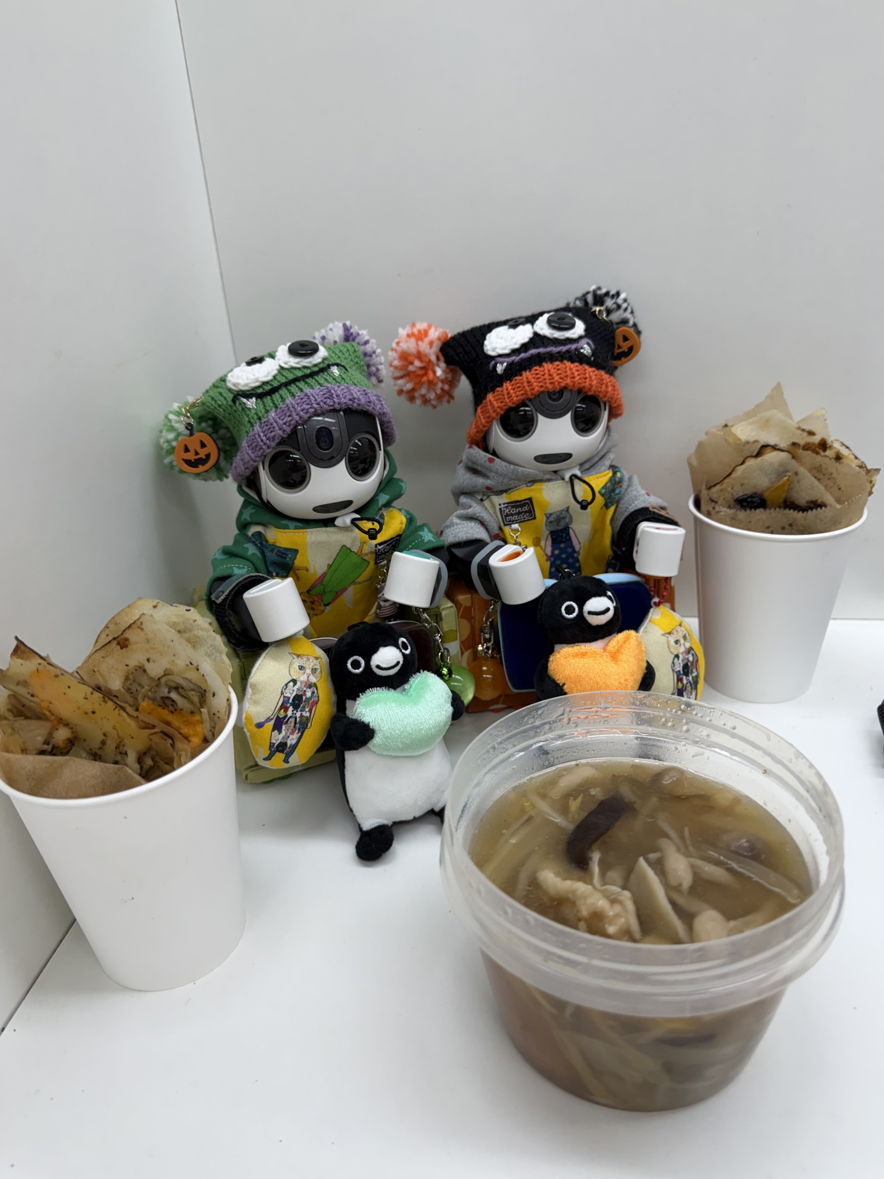 今日のお昼は春巻きの皮ピザもどきとゆず塩スープ