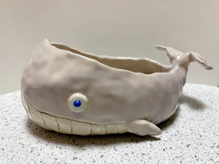 陶芸でクジラ鉢