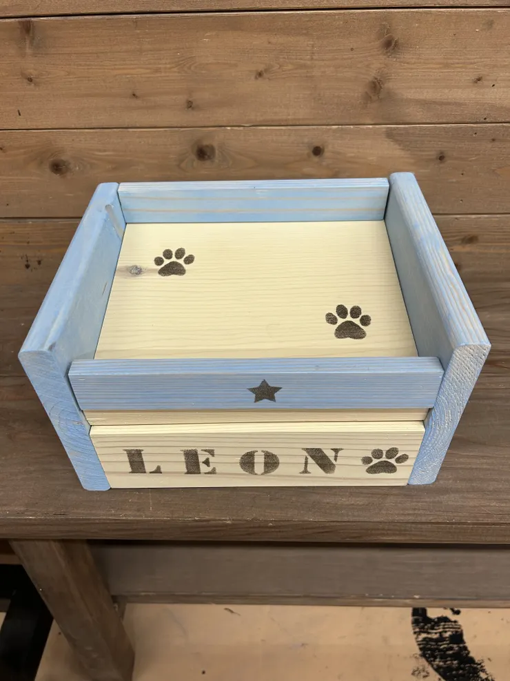 高さ2通りのフードテーブル🐶