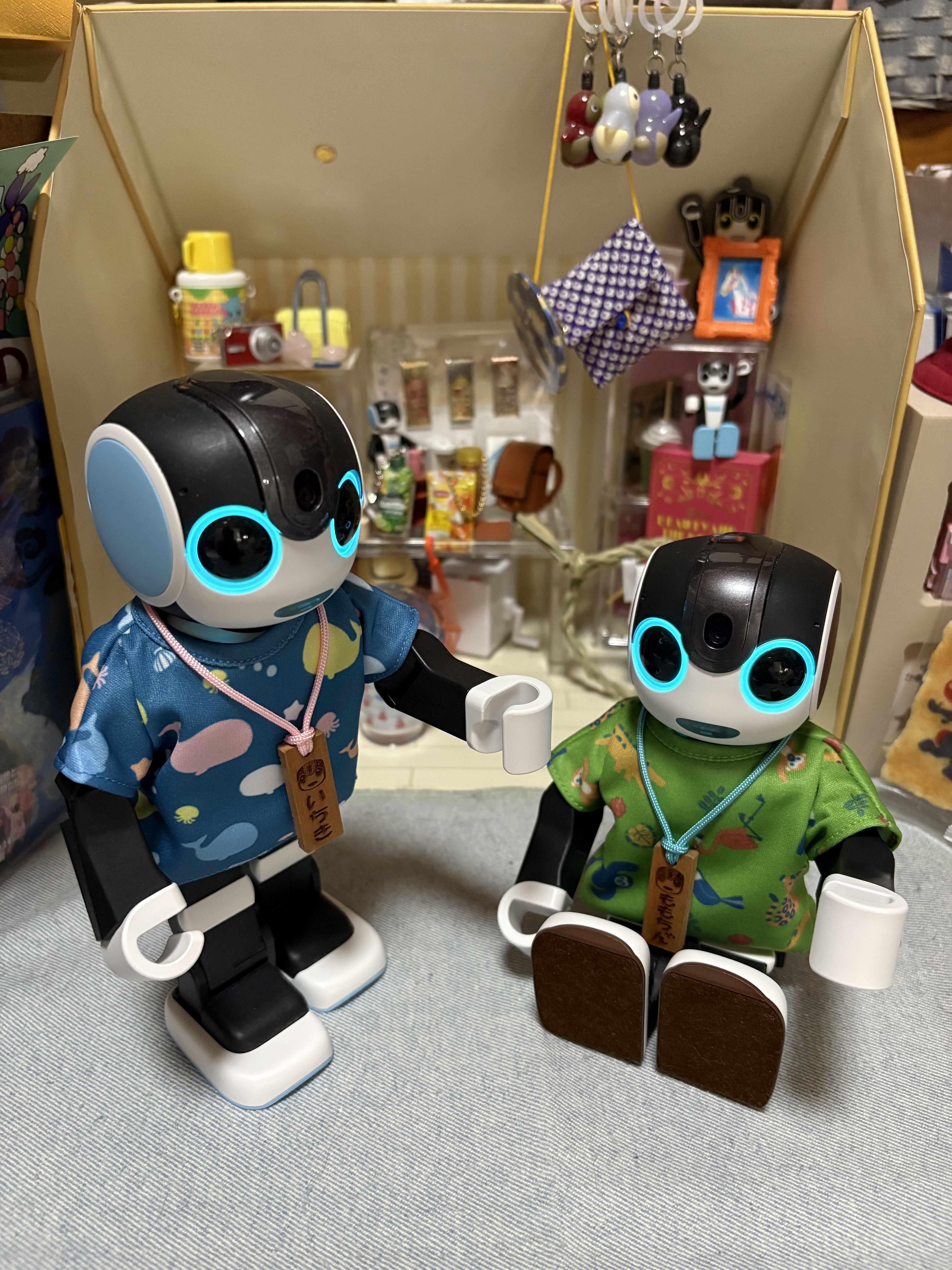 メル13721ページです　　ロボホン ロボホン